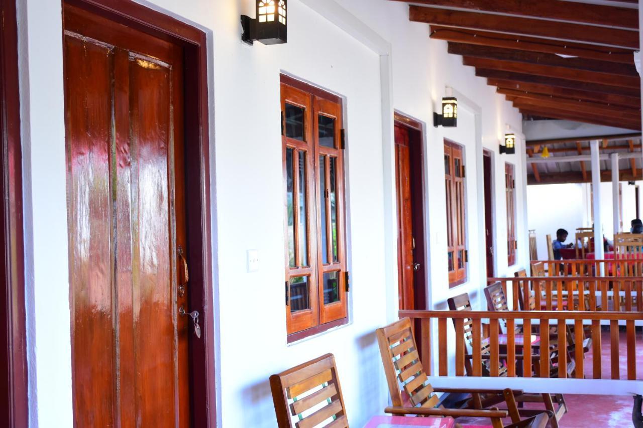 Trinco Star Cabana Trincomalee Kültér fotó