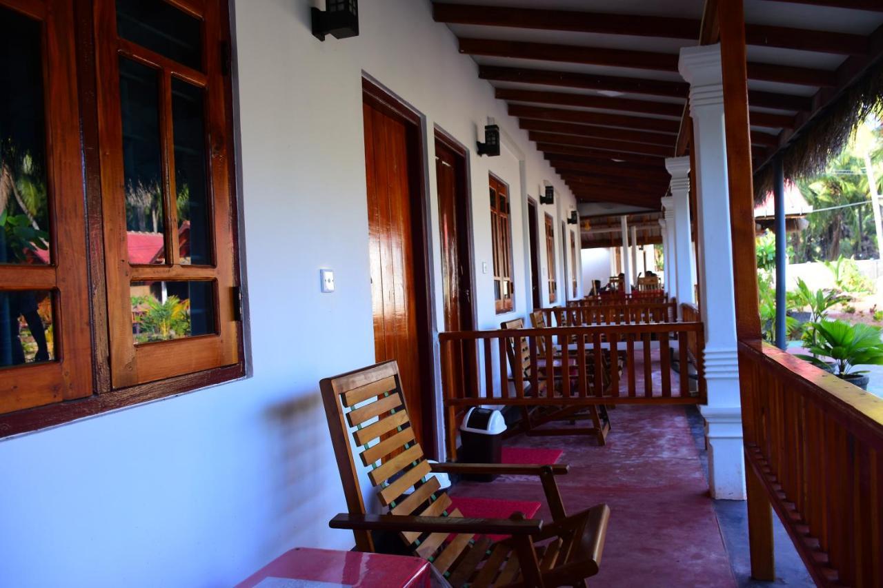 Trinco Star Cabana Trincomalee Kültér fotó